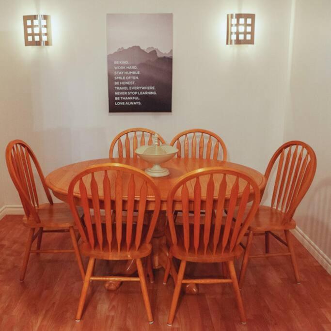 贝尔维尔Large Upstairs Flat In Downtown Century Building公寓 外观 照片