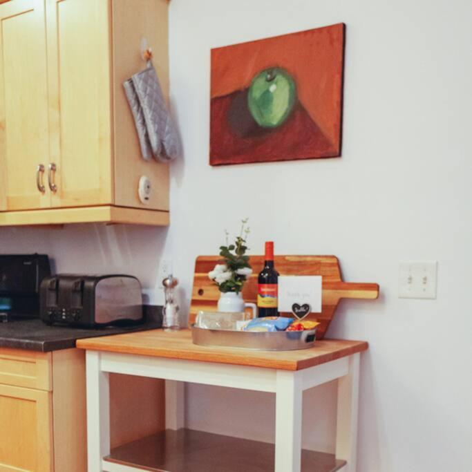 贝尔维尔Large Upstairs Flat In Downtown Century Building公寓 外观 照片